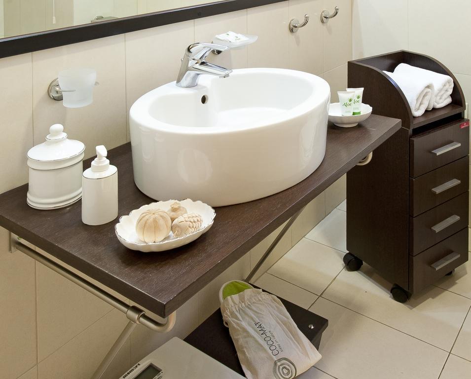Efplias Hotel Apartments Pireus Zewnętrze zdjęcie