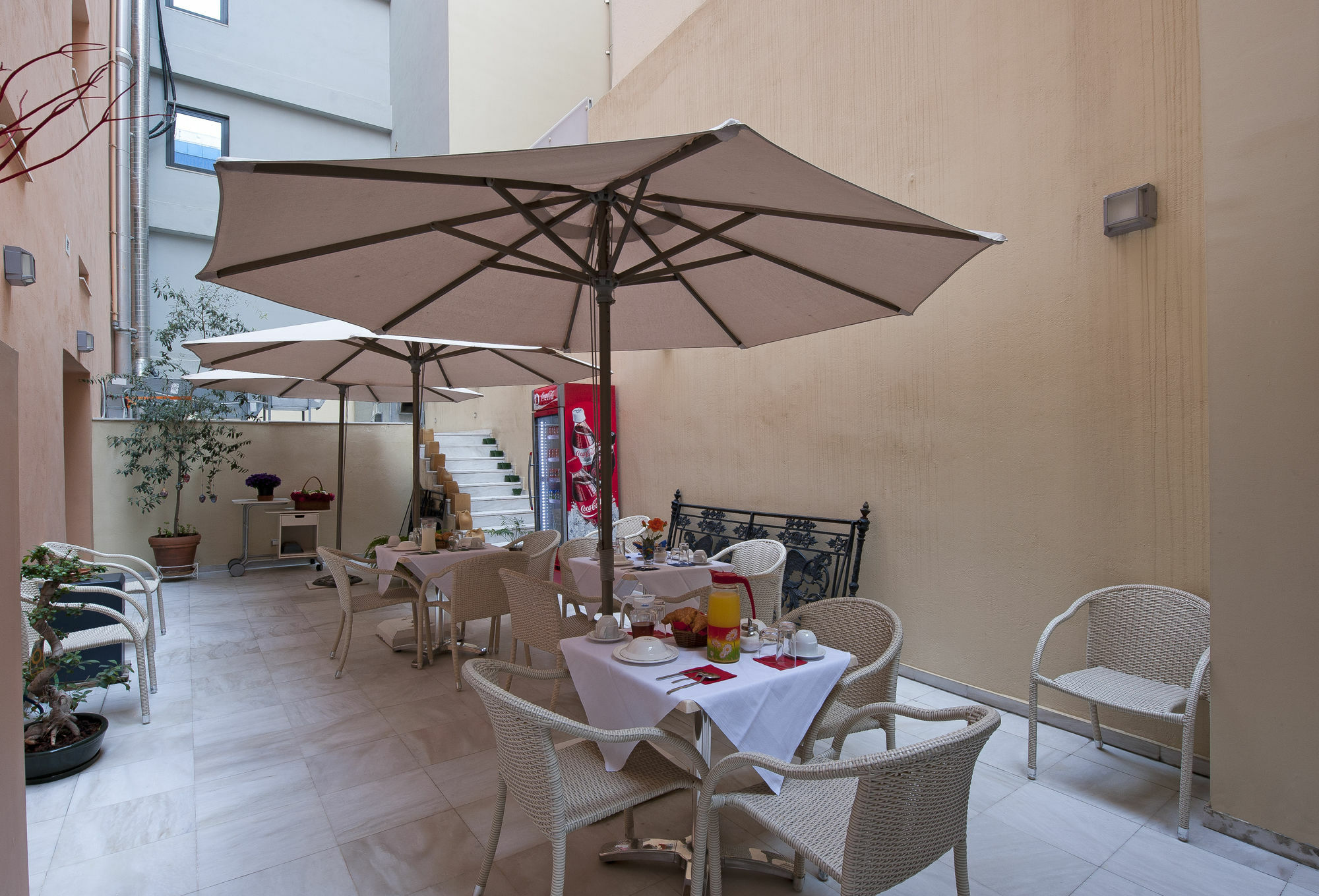 Efplias Hotel Apartments Pireus Zewnętrze zdjęcie