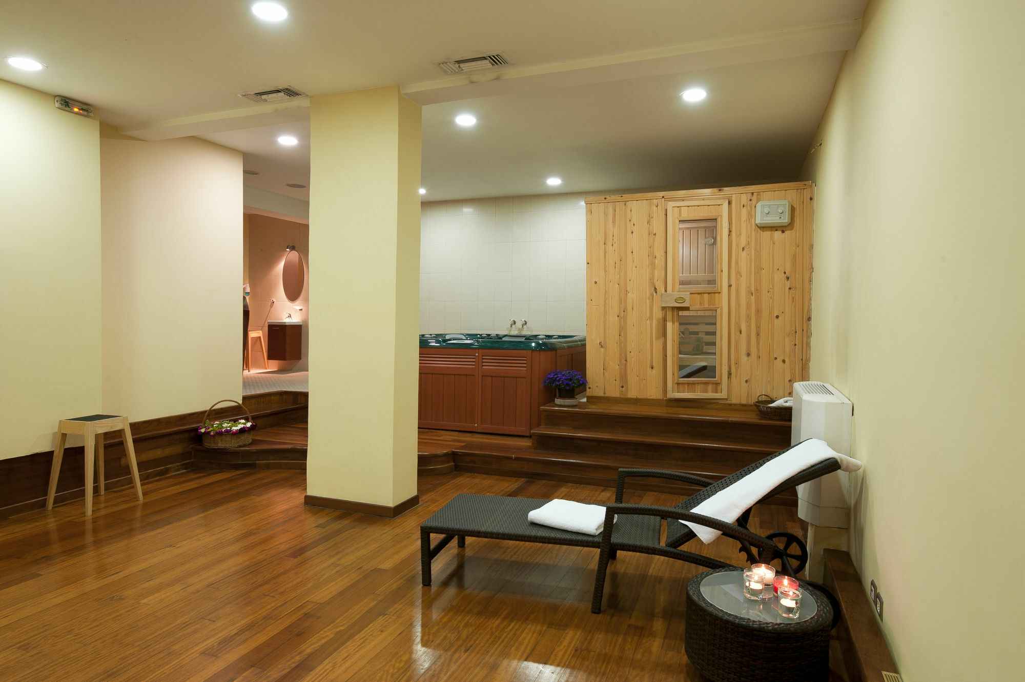 Efplias Hotel Apartments Pireus Zewnętrze zdjęcie