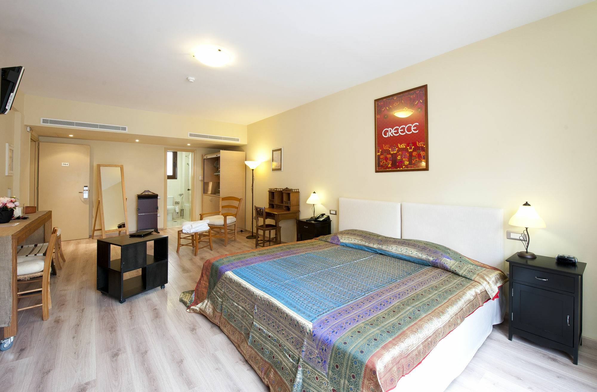 Efplias Hotel Apartments Pireus Zewnętrze zdjęcie