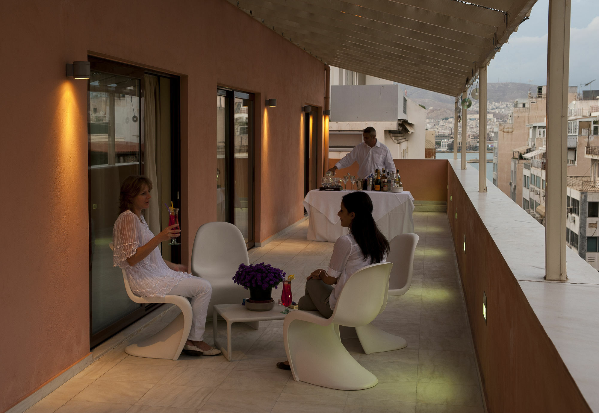 Efplias Hotel Apartments Pireus Zewnętrze zdjęcie